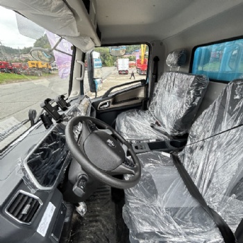 Advanced Electric Utility Van with Modular Design & Smart Features