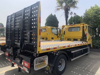 The Aoling MRT Youth Invincible Edition 3,600-wheelbase Standard-load Blue Plate Tow truck