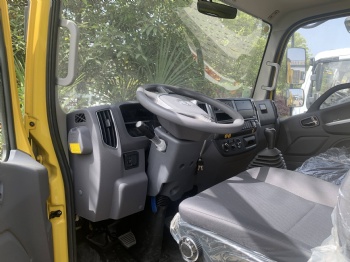 The Aoling MRT Youth Invincible Edition 3,600-wheelbase Standard-load Blue Plate Tow truck
